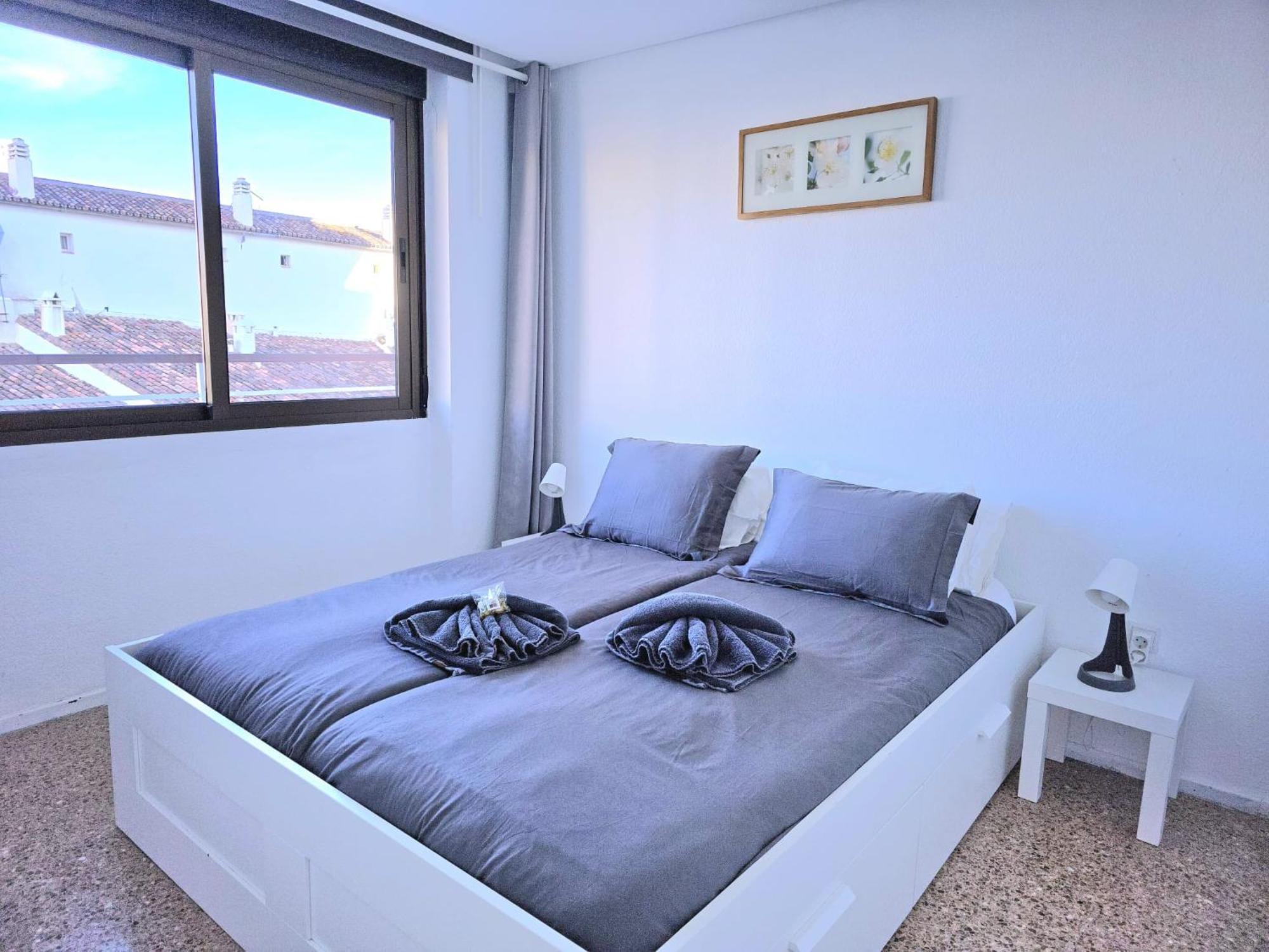 Nogalera Rainbow 2-Bedroom Apartment, Pool And Parking By Namaste Elite 托雷莫利诺斯 外观 照片